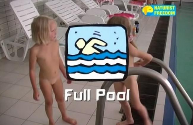 La famille nudisme vidéo - Full Pool [Naked in the pool] [720×480 | 00:55:32 | 1.24 GB]